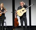 Bild: weu
Das neue Traumduo der bayrischen Kabarettszene, Eva Petzenhauser und Stefan Wählt, fand mit seinem Debüt-Programm „Gess'n wird dahoam“ in der Schwarzachtalhalle ein begeistertes Publikum.