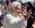 Bild:  Michael Kappeler/dpa
Die Feuerwehr in Weihern (Kreis Schwandorf) hat Post von Papst Benedikt.