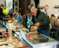 Bild: gfr
Mit dem Andrang beim Großtauschtag des Briefmarkensammlervereins 1904 Amberg ist Vorsitzende Hans Dietmayr mehr als zufrieden gewesen.