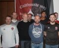 Bild: exb
Bürgermeister Konrad Kiener (Zweiter von links) freute sich über das Engagement der Clubfreunde im Gemeindeleben. Der Verein geht mit (von links) Stefan Fiedler, Gerhard Rahn, Reinhard Riedl, Matthias Kiener, Christian Hägler,
Roland Dinkelmeyer, Alexander Fiedler, Michael Schärtl, Christian Liebl und Georg Lang in die nächsten drei Jahre.