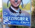 Bild: Gabi Schönberger
Aus CSU-Politiker Stephan Ötzinger wird Hundemensch "Ötzingrrr".