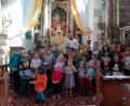 Bild: exb
Die Kinder der Grundschule gestalteten eine Andacht zum Erntedank.