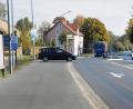 Bild: Stephan Huber
Trotz einiger kritischer Stimmen genehmigt der Hirschauer Stadtrat Bushaltestellen in der Georg-Schiffer-Straße – wenn auch vorerst nur auf Probe. In unmittelbarer Nähe sind die Ausfahrt des neuen Edeka-Markts (links), die Abzweigung nach Weiher (rechts) mit Querungshilfe für Fußgänger und Radler sowie ein Geh- und Radweg.