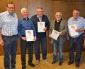 Bild: jr
Vier Gründungsmitglieder wurden bei der 50-Jahrfeier des VduG geehrt. Im Bild (von links) 2. Vorsitzender Willi Glaßl, Alfred Hecht, Karl-Heinz Ernstberger, Ernst Bayer, Manfred Bäcker und Vorsitzender Günter Schampera.