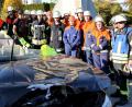 Bild: mef
Kompakte Fahrgastzellen, hochfeste Materialien. Die Bergung eingeklemmter Personen wird immer schwieriger. Stefan Lindner und Julian Kreiner von der Flosser Wehr setzen den Entlastungsschnitt.
