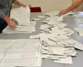Bild: Petra Hartl
Auf die Auszählung der Stimmzettel bei der Landtagswahl 2018 in Weiden folgt die Wahlanalyse. Sie zeigt innerhalb Weidens ganz unterschiedliche Bilder.