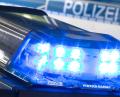 Bild: Friso Gentsch/dpa
Ein Mann stiefelte mit Hakenkreuzen auf den Schuhen zur Polizei.
