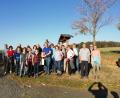 Bild: exb
Mitglieder des Obst- und Gartenbauvereins Wernersreuth bei der Herbstwanderung mit Richard Jechura (Dritter von rechts).