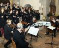 Bild: Petra Hartl
Lang anhaltenden Applaus gibt es für das Chor- und Orgelkonzert der Amberger Chorgemeinschaft in der Kirche Hl. Dreifaltigkeit.