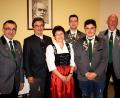 Bild: R. Kreuzer
Die Vereinsmeister der "Freiheit" erhalten von Schützenmeister Albert Riedl (von links) ihre Meisternadeln: Hermann Riedl, Christine Poß, Alexander Thiel, Denis Weidner, Thomas Jahreis.