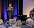Bild: Thomas Dobler
In der Nordgauhalle war war der bekannte Pianoreferent Martin Klapheck.Gast der Raiffeisenbank im Naabtal.