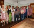 Bild: krb
Die treffsicheren Schützen: (von links) Corinna Lang, Anna Nagler, Helga Wagner, Sonja Völkl, Andreas Kistenpfennig, Reinhard Schmid, Hans Spachtholz Bürgerwehrchef Sebastian Scharnagl und Ulrich Konz.