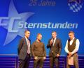 Bild: brü
25 Jahre FC Sternstunden in Amberg. Mit Wolfgang Meier vom Schul- und Sportamt, Sternstunden-Gebietsleiter Bernd Heinisch, Moderator Tom Meiler und Gründer Wolfgang Haas.