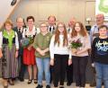 Bild: was
Die neuen Würdenträger der Schützengesellschaft Theuern mit Schützenmeisterin Barbara Schrott (links) und Kümmersbrucks 3. Bürgermeister Hubert Blödt (Zweiter von links).