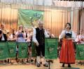 Bild: mab
Zur zünftig bayerisch-böhmischen Blasmusik der Schwarzenfelder Musikanten gehören die Stimmen von Marita und Sepp Lobenhofer einfach dazu. Langanhaltender Applaus der zahlreichen Gäste war der Dank für ein gelungenes Konzert.