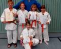 Bild: böh
Stolz präsentierte der Judo-Nachwuchs seine Medaillen und Urkunden.