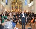 Bild: dok
Von links: Jutta Hörl, Katrin Arnold, Karl Heinz Malzer. Hofer Symphoniker, Mixtura Cantorum und Jugendchor des FSB