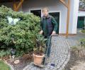 Bild: privat
Josef Höllerl, Vorsitzender des Obst- und Gartenbauvereins Speinshart, lagert seine Kübelpflanzen den Winter über trocken und wettergeschützt im Keller.