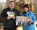 Bild: pko
Pfarrer Markus Urban und Kirchenchorleiterin Gabriele Scharf werben für das Konzert am Sonntag, 11. November.