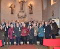 Bild: gi
18 Jubelpaare feiern die Rosen-, Rubin- und Silberhochzeit sowie die Goldene und Diamantene Hochzeit mit einem Dankgottesdienst mit Pfarrer Josef Most in der Pfarrkirche. Dazu gratulierte auch die PGR-Sprecherin Elisabeth Völkl (Zweite von links).