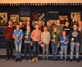 Bild: gi
Die besten Jugend- und Schülerschützen beim Gaujugendpokalschießen 2018 mit den Gratulanten Gaujugendleiter Valentin Kellner, Kreisrat Karl Meier, Gauschützenmeister Stefan Brandmiller, Bezirksschützenmeister Harald Frischholz, Bürgermeister Hermann Ach (alle von links) und 2. Bürgermeister Fritz Steinhilber (rechts).