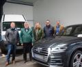 Bild: Gabi Schönberger
Kommissariatsleiter Georg Bäuml (von links) und die Kriminalhauptkommissare Wolfgang Robl, Gabriele Michler, Norbert Schiener und Wolfgang Achtert sowie Kriminalhauptmeisterin Kathrin Köstler (nicht im Bild) sind immer dann zuständig, wenn Kriminalität Grenzbezug hat.