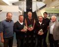 Bild: exb
Die erfolgreichsten Teilnehmer des Martinsgans-Turniers - von links Richard Eisendraut, Oliver Röder, Frank Jesse, Thomas Fenzel, Wolfgang Dütsch und Präsident Wolfgang Ries.