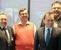 Bild: ufh
Der CSA-Kreisvorsitzende Uwe Friedrich (links) gratulierte dem neu gewählten Landesvorsitzenden Volker Ullrich (Dritter von links). Die weiteren Vorstandsmitglieder Gerhard Graf (Zweiter von links) und Michael Wiederer (rechts) schlossen sich den Glückwünschen an.