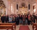 Bild: pml
Kirchenchor und Jagdhornbläser gestalten gemeinsam eine besondere Hubertusmesse in Kohlberg.