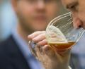 Bild: Daniel Karmann/dpa
Schmeckt das Bier? Am Mittwoch sind die besten Biere der Welt ausgezeichnet worden. Darunter auch Biere aus der Region.