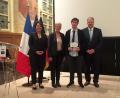 Bild: exb
Bei der Zeremonie im Invalidendom: die Präsidentin der Partnerorganisation ONACVG, Rose-Marie Antoine, die Staatssekretärin des französischen Verteidigungsministeriums, Geneviève Darrieussecq, der deutsch-französischer Sonderpreisträger Léo Maléon und Richard Reisinger, 2. Vorsitzender des Volksbundes Deutscher Kriegsgräberfürsorge (von links).