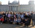 Bild: exb
Auch dem Bundestag statten die Abschlussklassen einen Besuch ab.