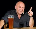 Bild: do
Der Bayerwald-Humorist Toni Lauerer begeistert das Publikum mit seinen Beobachtungen und Erlebnissen aus dem ganz normalen Alltag.