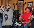 Bild: lst
Rock mit besonderer Würze bieten „The Fantastic Pepperboyz“ aus Amberg auf der „Salute“-Bühne.