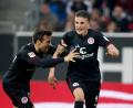 Bild: Roland Weihrauch/dpa
Philipp Ziereis (rechts) soll auf dem Notizzettel von Jürgen Klopp stehen.
