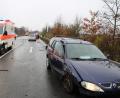 Bild: jma
Der beschädigte Renault hängt in der Leitplanke.
