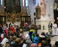 Bild: kgg
Abschlussandacht in der Basilika mit Diakon Fritz Lieb und Pfarrvikar Pater John Gali.