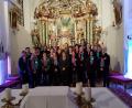 Bild: exb
Der Chor "Klangfarben" mit den Leiterinnen Margit Hecht und Karina Jobst freute sich, dass der Abend bei der Bevölkerung so gut angenommen wurde.