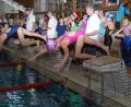 Bild: Rudi Gebert
Bei der 25. Auflage des Adventspokalschwimmens in Tirschenreuth meldet der Veranstalter einen neuen Teilnehmerrekord. 318 Aktive aus 16 Vereinen absolvieren am Sonntag im Tirschenreuther Hallenbad über 1300 Starts.