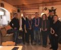 Bild: sei
Über Wurstketten freuen sich die besten Schätzer des Spardoseninhalts beim "Xantl"-Stammtisch. Von links:
Vorsitzender Oliver Pöhnl, Vize-Bürgermeister Richard Kammerer, Fritz Dörwald, Lars Marksteiner, Gabi Heiß, stellvertretender Vorsitzender Thomas Voigt und Simone Dobner.