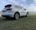 Bild: Michael Ascherl
Der VW Touareg startet bei 57 975 Euro und hat serienmäßig schon viele Dinge an Bord, die beim "kleineren" Bruder Tiguan extra zu bezahlen sind.