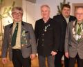 Bild: no
Bei der Proklamation (von links): 1. Ritter Lorenz Geitner, 2. Ritter Manfred Herbst, Bürgermeister Dieter Dehling, Schützenkönig Werner Gleißner und Schützenmeister Bruno Müller.