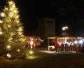 Bild: er
Der Sorghofer Schulgarten mit Weihnachtsbaum und Pavillion erstrahlt im festlichen Lichterglanz.