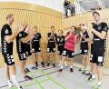 Bild: hubert Ziegler
Applaus, Applaus. Der VC Amberg liegt nach dem Sieg gegen Regenstauf mit fünf Zähler Vorsprung auf Platz eins der Volleyball-Bayernliga.