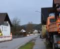 Bild: bö
Der Breitbandausbau im Gemeindegebiet Hohenburg kommt gut voran. Das Bild zeigt die DSL-Baustelle in Adertshausen.