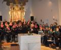 Bild: rgr
Das Adventsingen in der Hüttener Josefskirche rund um den Chor "ChorAlle!" hatte das Motto: "Sternenzauber im Advent".