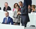 Bild: Rainer Jensen/dpa
Annegret Kramp-Karrenbauer, Friedrich Merz (CDU) und Jens Spahn (CDU, l)