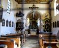 Bild: le
Der Altar der St.-Nikolaus-Kirche ist sehenswert, so wie das gesamte Bauwerk, das seit dem 18. Jahrhundert auf dem Nikolausberg thront. Nun muss das Bauwerk dringend saniert werden.