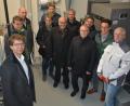 Bild: jr
Zum Abschluss des 10. Netzwerktreffen führte Peter Andritzky (links) die Teilnehmer durch die Heizzentrale der Konnersreuther Nahwärmeversorgung in der Schule. Er erläuterte den Gästen die technischen Besonderheiten.