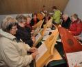 Bild: dob
Die Veeh-Harfen-Gruppe der Musikschule Neustadt/WN, unter Leitung von Maria Wildenauer (links), gestaltete das Patrozinium mit ruhigen Klängen würdevoll mit.